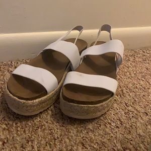 Cute women’s sandals 👡🌵⚡️